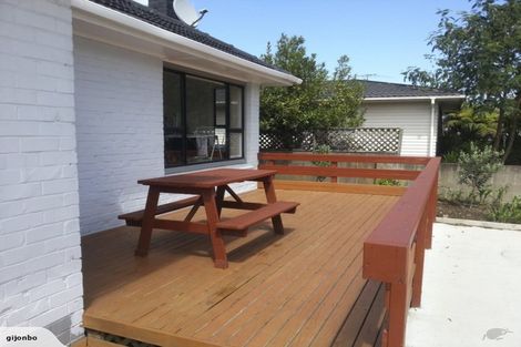 Photo of property in 10 Norval Road, Henderson, Auckland, 0610