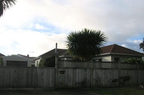 Photo of property in 1 Riverside Drive, Waiwhetu, Lower Hutt, 5010