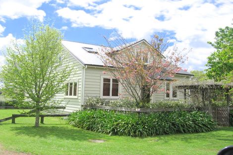 Photo of property in 30 Takinga Street, Mourea, Rotorua, 3074