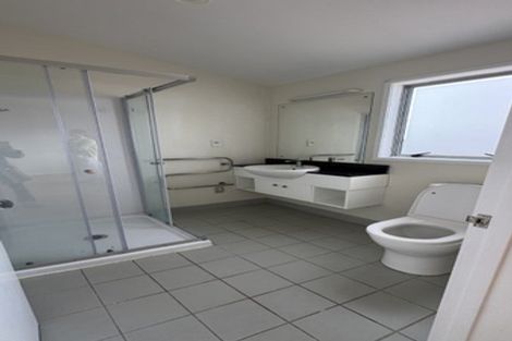 Photo of property in 6m Carlton Gore Road, Grafton, Auckland, 1023