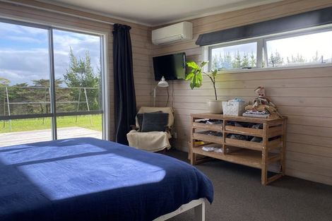 Photo of property in 22 Lakelands Road, Parua Bay, Onerahi, 0192