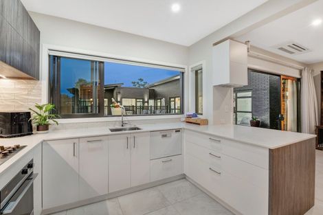 Photo of property in 3 Ardlui Avenue, Manly, Whangaparaoa, 0930