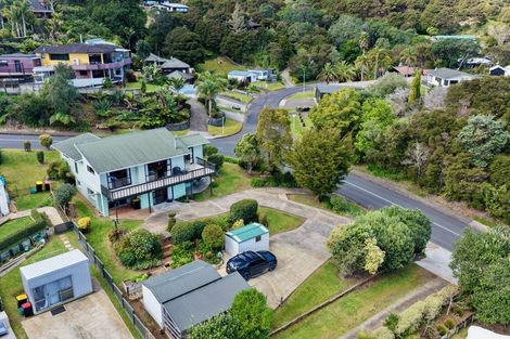 Photo of property in 52 Centennial Drive, Whitianga, 3510