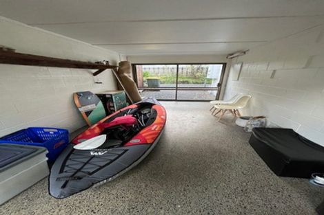 Photo of property in 1/7 Beach Haven Road, Beach Haven, Auckland, 0626