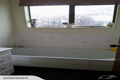 Photo of property in 6 Ostend Place, Avonhead, Christchurch, 8042