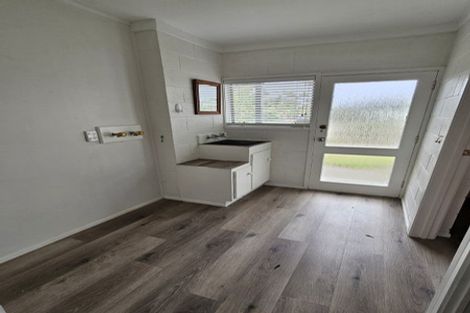 Photo of property in 1/33 Quebec Road, Milford, Auckland, 0620