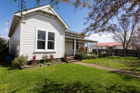 Photo of property in 8 York Street, Dannevirke, 4930
