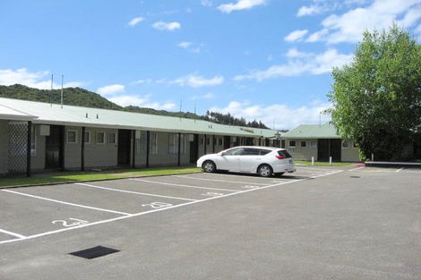 Photo of property in 4w Rutland Street, Picton, 7220