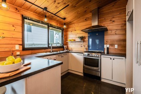 Photo of property in 60 Nalanda Crescent, Broadmeadows, Wellington, 6035