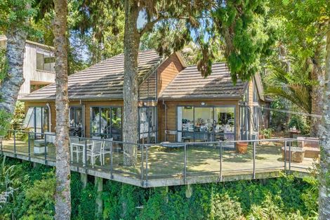 Photo of property in 242 Konini Road, Titirangi, Auckland, 0604