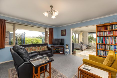 Photo of property in 151 Garlands Road, Waimate, 7979