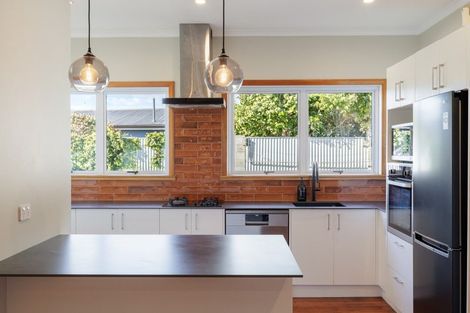 Photo of property in 49 Meeanee Road, Taradale, Napier, 4112