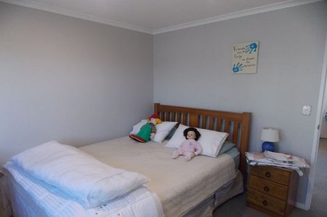 Photo of property in 32 Somerset Crescent, Highbury, Palmerston North, 4412