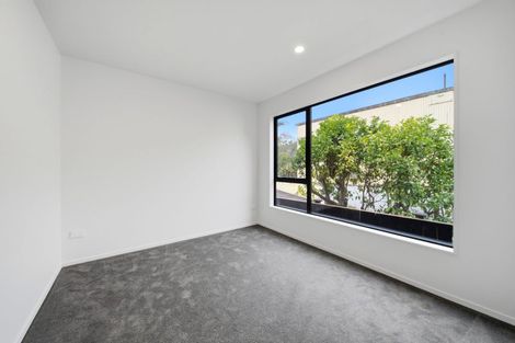 Photo of property in 18b Sunnyhill Crescent, Sunnyhills, Auckland, 2010