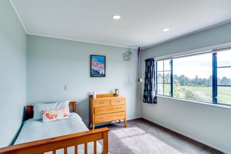 Photo of property in 39 Cumberland Rise, Taradale, Napier, 4112