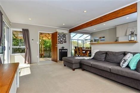 Photo of property in 78 Stapleford Crescent, Browns Bay, Auckland, 0630