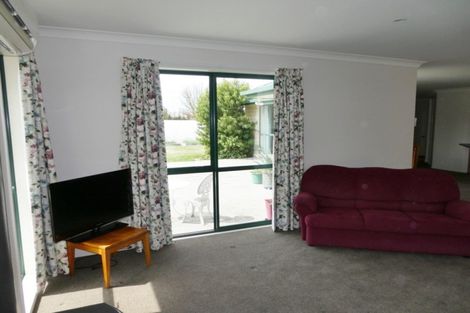 Photo of property in 38 Montrose Avenue, Culverden, 7392