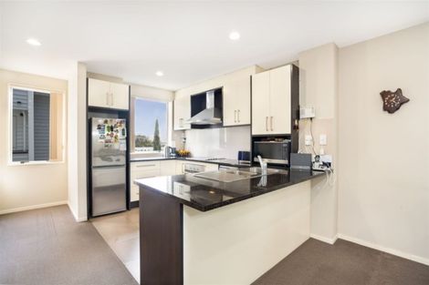 Photo of property in 6/6 Islington Avenue, New Lynn, Auckland, 0600