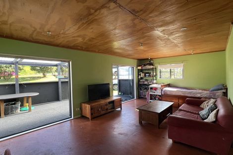 Photo of property in 5 Tainui Street, Mokau, 4376