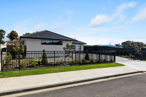 Photo of property in 2 Atea Place, Hawera, 4610