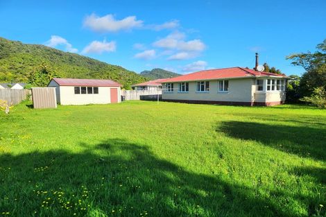 Photo of property in 9 Barkley Place, Cobden, Greymouth, 7802