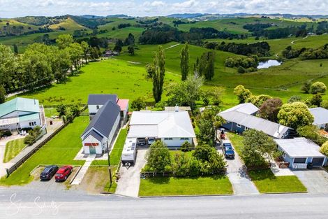 Photo of property in 7 Griffin Road, Maungaturoto, 0520