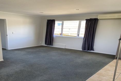 Photo of property in 18 Ngatitoa Street, Tawa, Wellington, 5028