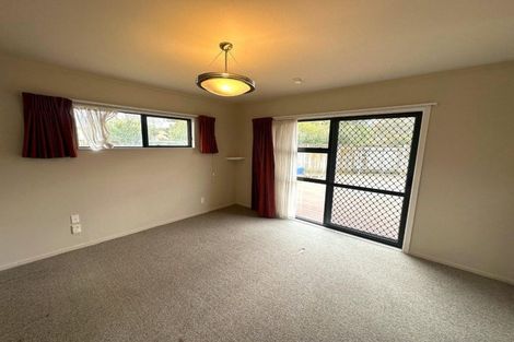 Photo of property in 4a Brett Place, Takaro, Palmerston North, 4412