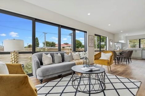 Photo of property in 28 Lincoln Road, Manurewa East, Auckland, 2102