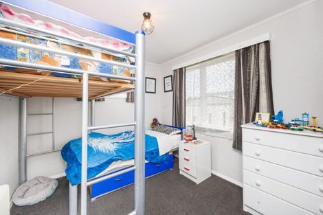 Photo of property in 43 Sutherland Crescent, Westbrook, Palmerston North, 4412