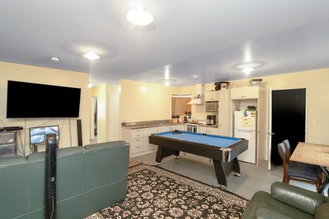 Photo of property in 18e Defoe Place, Waltham, Christchurch, 8023