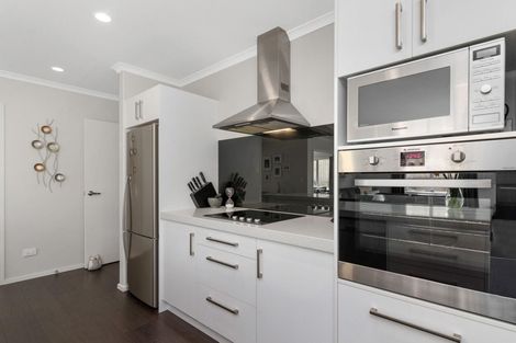 Photo of property in 61 Hamon Place, Pukehangi, Rotorua, 3015