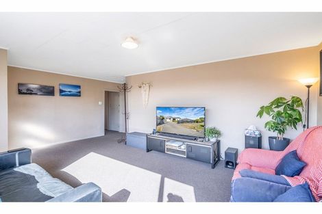 Photo of property in 10 Robert Street, Otatara, Invercargill, 9879