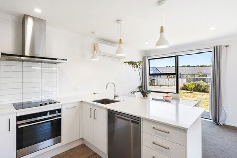 Photo of property in 3 Kaiwaru Place, Waikanae, 5036