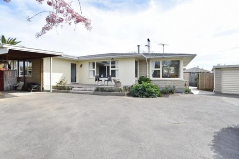 Photo of property in 11 Weston Place, Rangiora, 7400