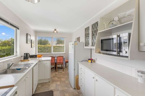 Photo of property in 32 Kirby Street, Glendene, Auckland, 0602