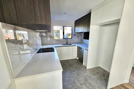 Photo of property in 65a Tiroroa Avenue, Te Atatu South, Auckland, 0610