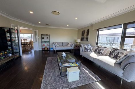 Photo of property in 2/18 Stanley Avenue, Milford, Auckland, 0620