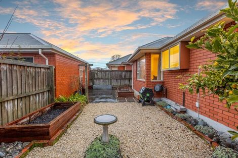 Photo of property in 2/126 Opawa Road, Opawa, Christchurch, 8023