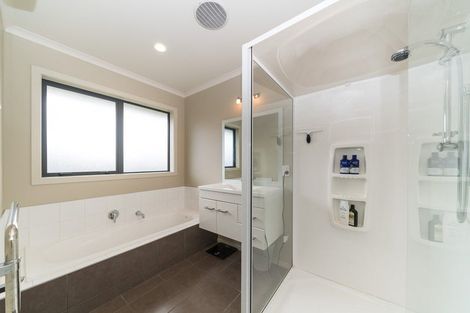 Photo of property in 187a Pacific Drive, Fitzherbert, Palmerston North, 4410