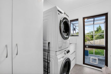Photo of property in 45 Rautawhiri Road, Helensville, 0800
