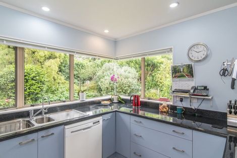 Photo of property in 4 Kaikomako Road, Waikanae, 5036