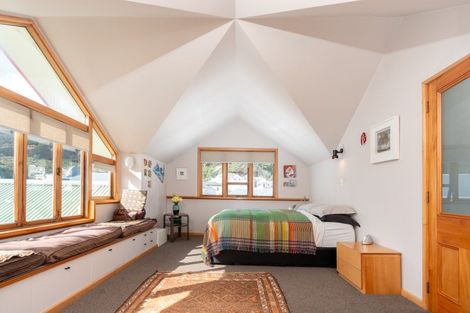 Photo of property in 62 Pirie Street, Mount Victoria, Wellington, 6011