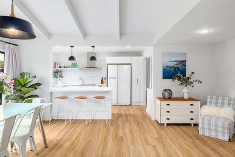 Photo of property in 3 Chilton Drive, Mairehau, Christchurch, 8052