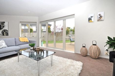 Photo of property in 2/6 Daria Place, Northpark, Auckland, 2013