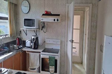 Photo of property in 19 Balmoral Street, Levin, 5510