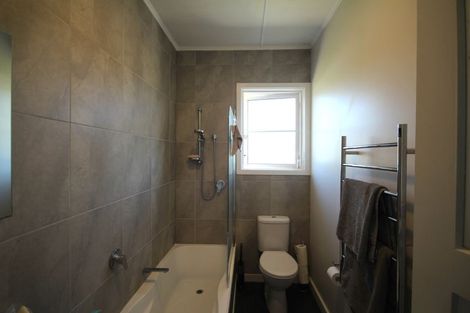 Photo of property in 9 Ohau Street, Ravensbourne, Dunedin, 9022