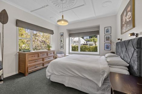 Photo of property in 15 Bracken Street, New Plymouth, 4310