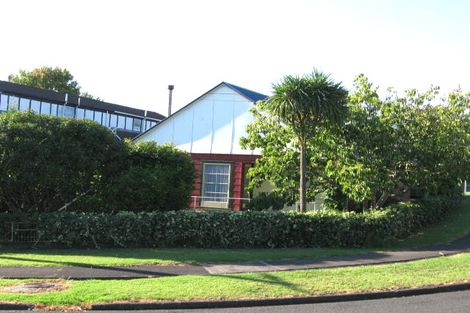 Photo of property in 3/16 Craigbank Avenue, New Lynn, Auckland, 0600