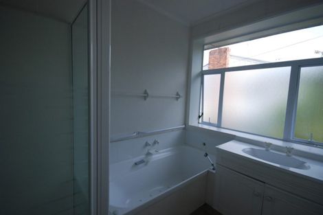 Photo of property in 53 Jaemont Avenue, Te Atatu South, Auckland, 0610